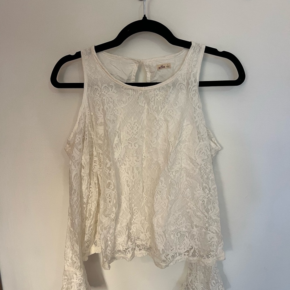 Holster Elegant Lace Sleeveless Top - Cream
